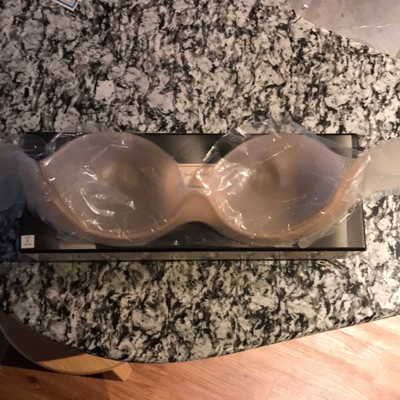Brand New never worn Invisible Shaping Uplift Bra - Picture 5 of 5